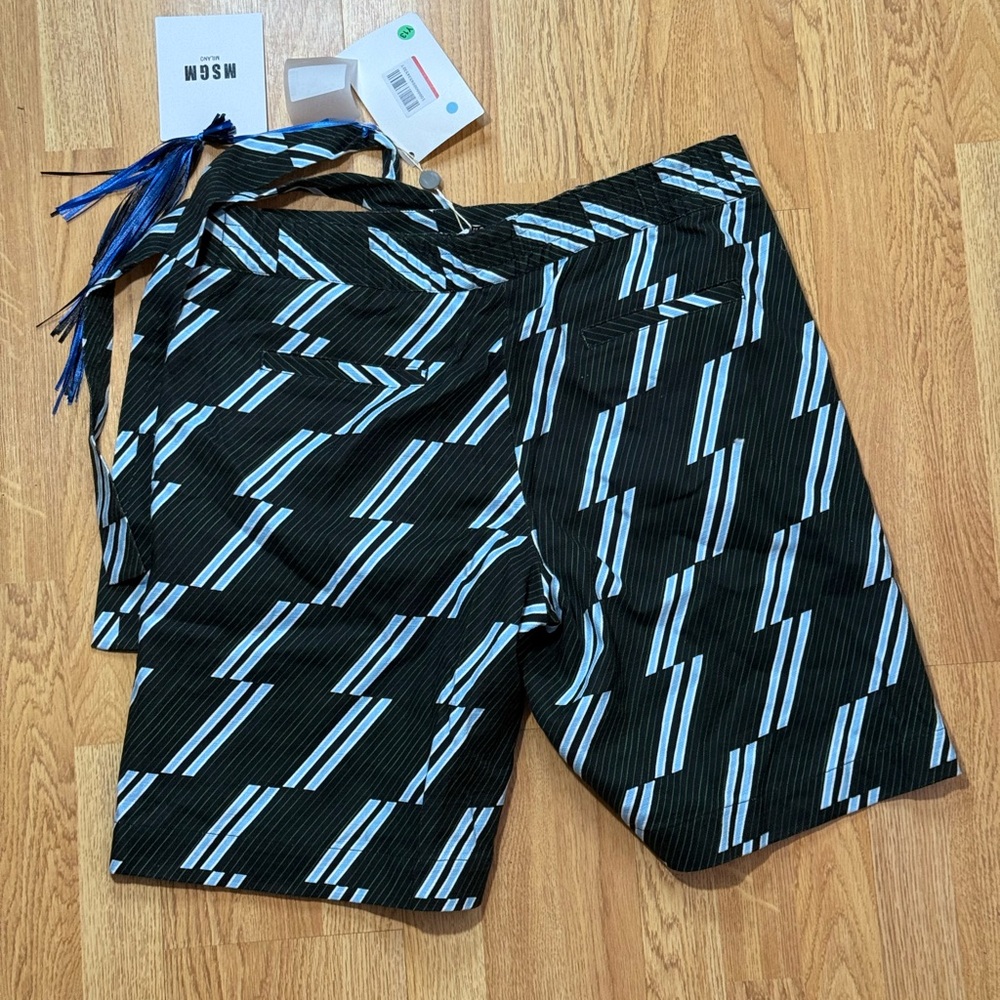 MSGM Black and Blue Zigzag Skirt - Picture 8 of 13